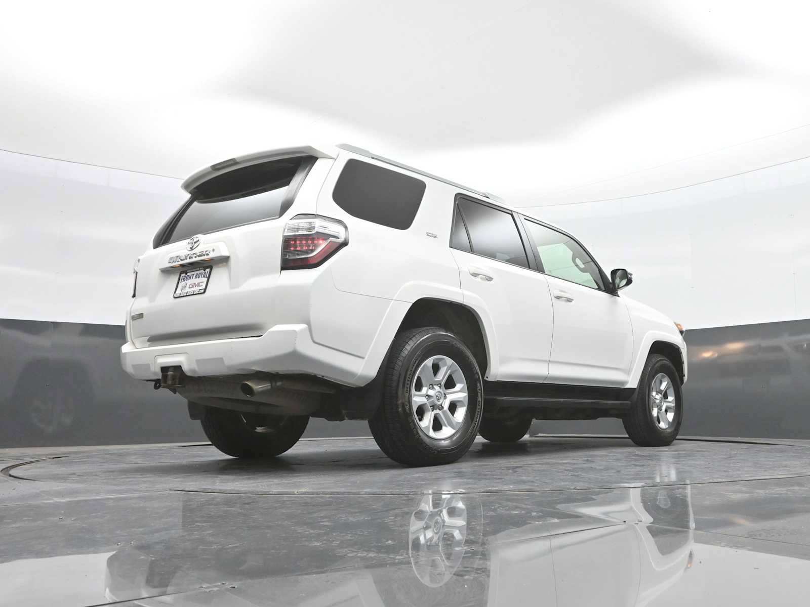 Used 2015 Toyota 4Runner SR5 Premium AWD/4WD image 24