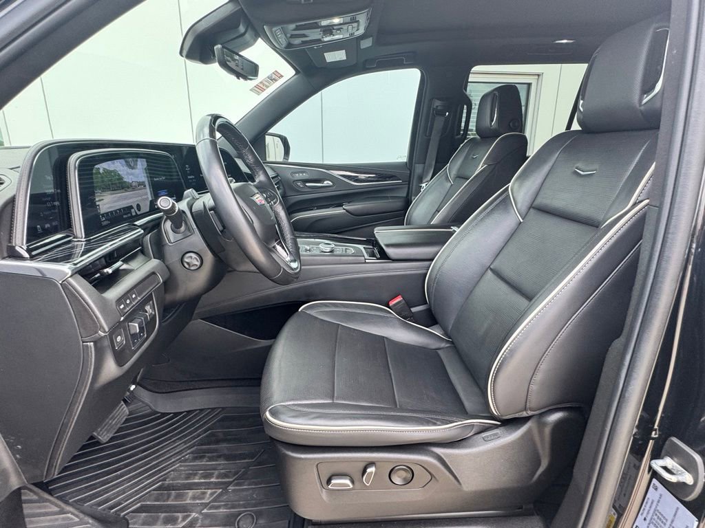 Used 2022 Cadillac Escalade Sport w/ Touring Package RWD image 10