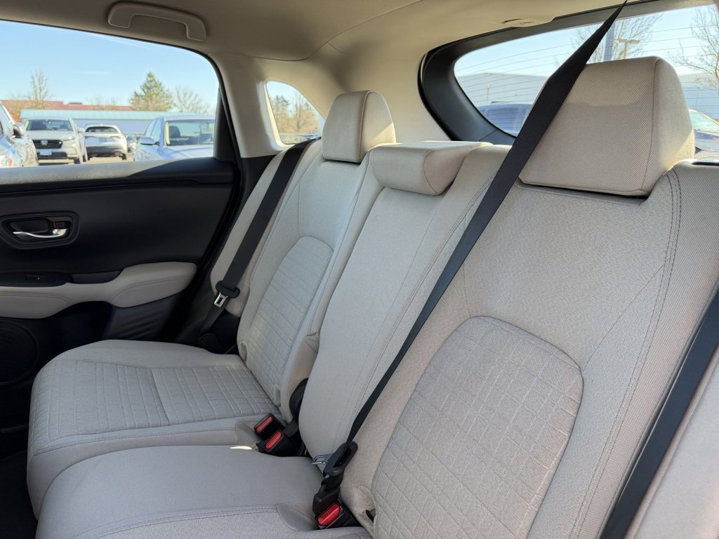 Used 2025 Honda HR-V LX image 31