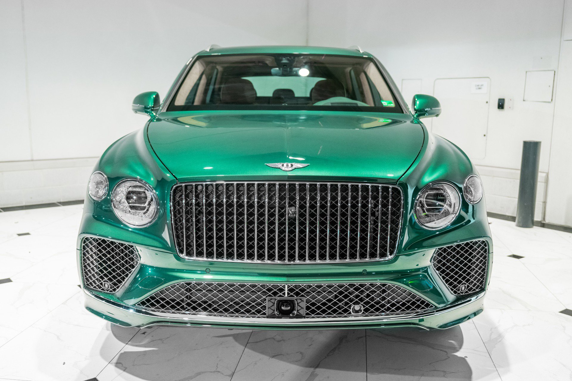 New 2025 Bentley Bentayga image 8
