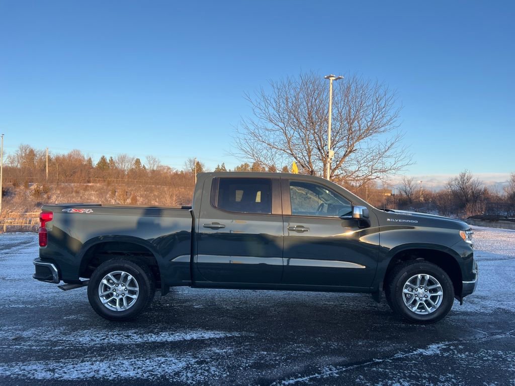 New 2026 Chevrolet Silverado 1500 LT image 3