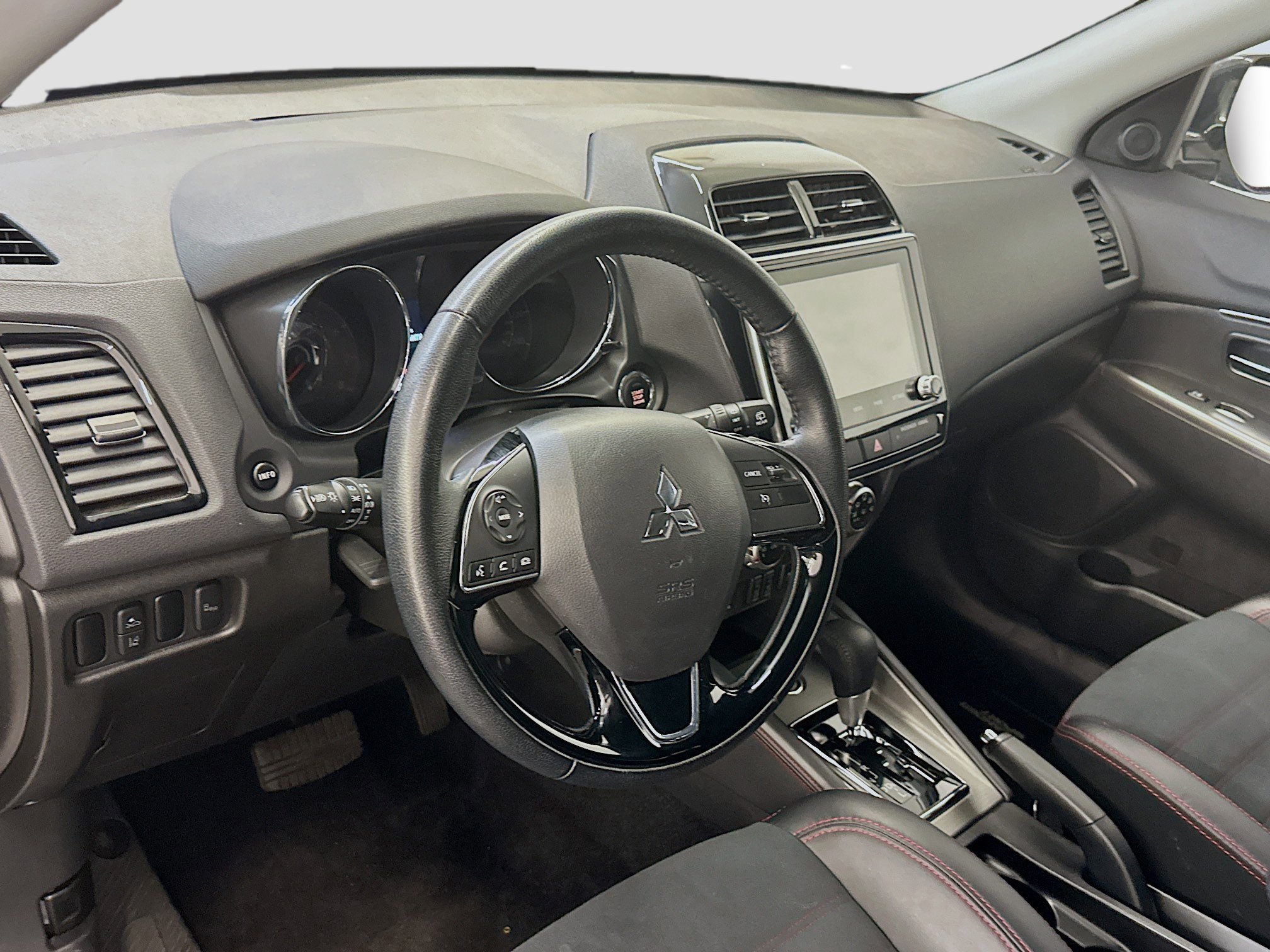 Used 2024 Mitsubishi Outlander Sport SE image 18