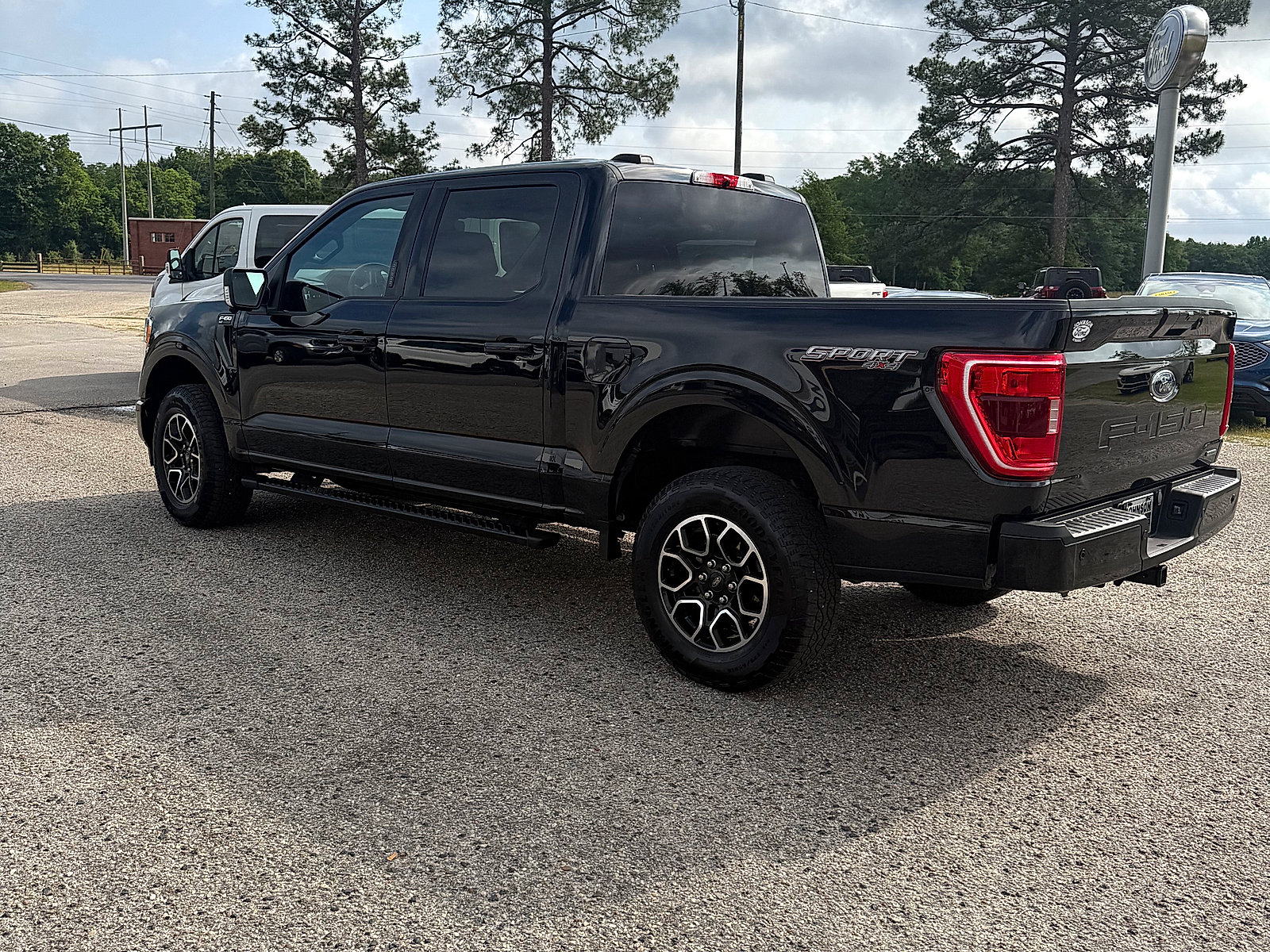 Used 2023 Ford F150 XLT w/ Equipment Group 302A High AWD/4WD image 7