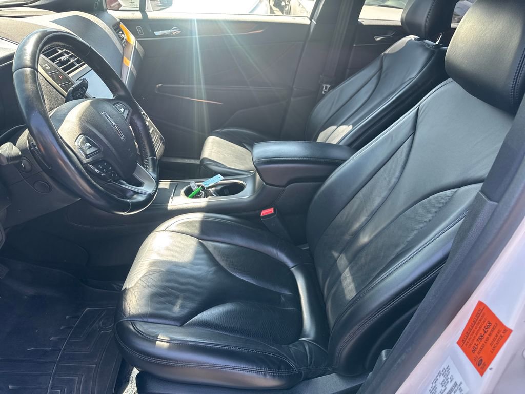 Used 2018 Lincoln MKC Select w/ Select Plus Package AWD/4WD image 12