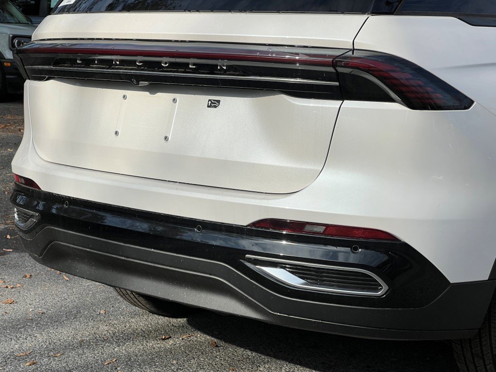 New 2026 Lincoln Nautilus Premier w/ Equipment Group 102A AWD/4WD image 5
