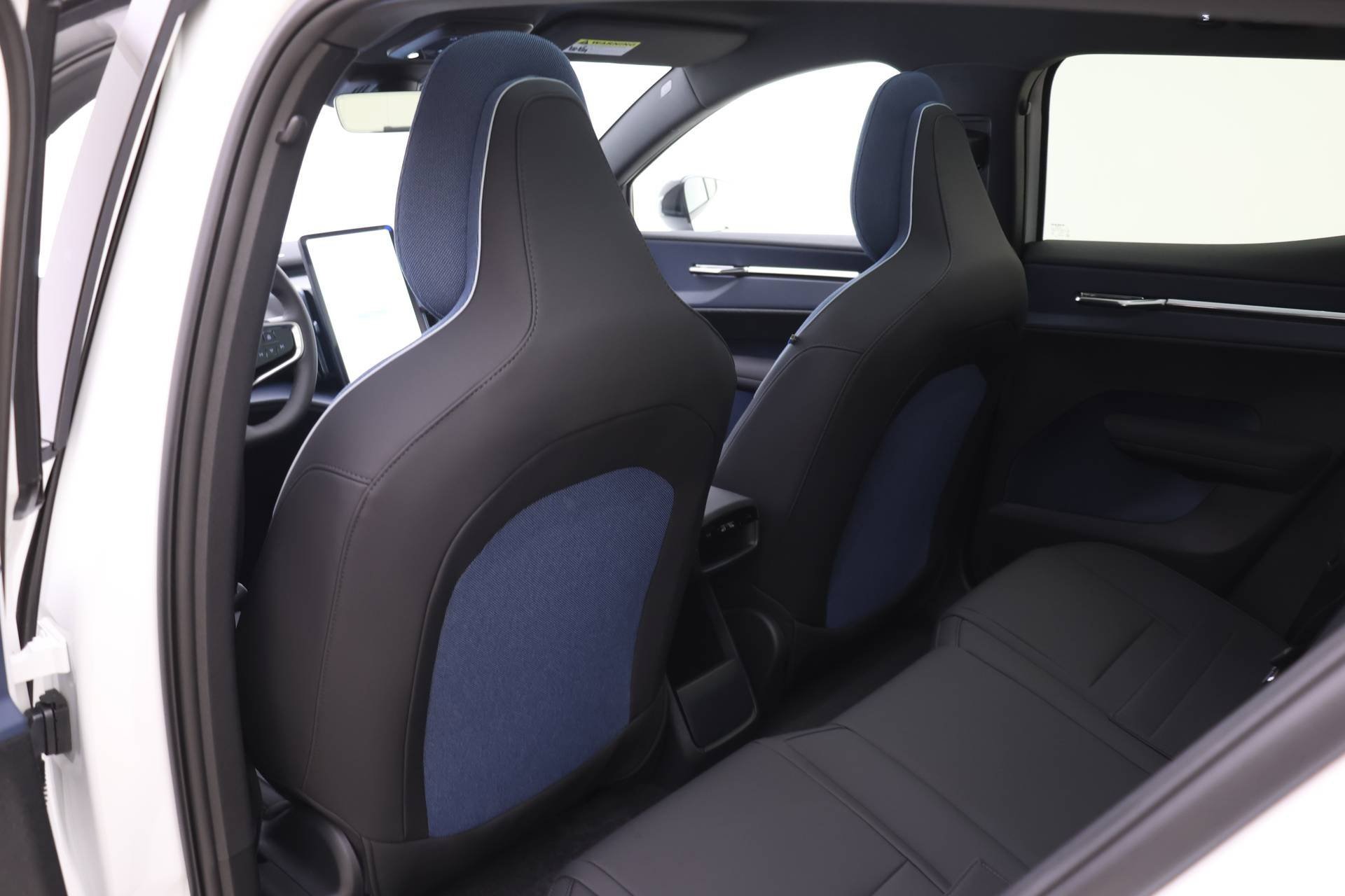 New 2026 Volvo EX30 Plus image 13