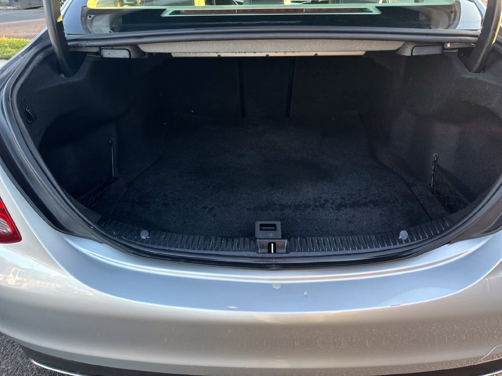 Used 2018 Mercedes-Benz C 300 4MATIC Sedan image 18