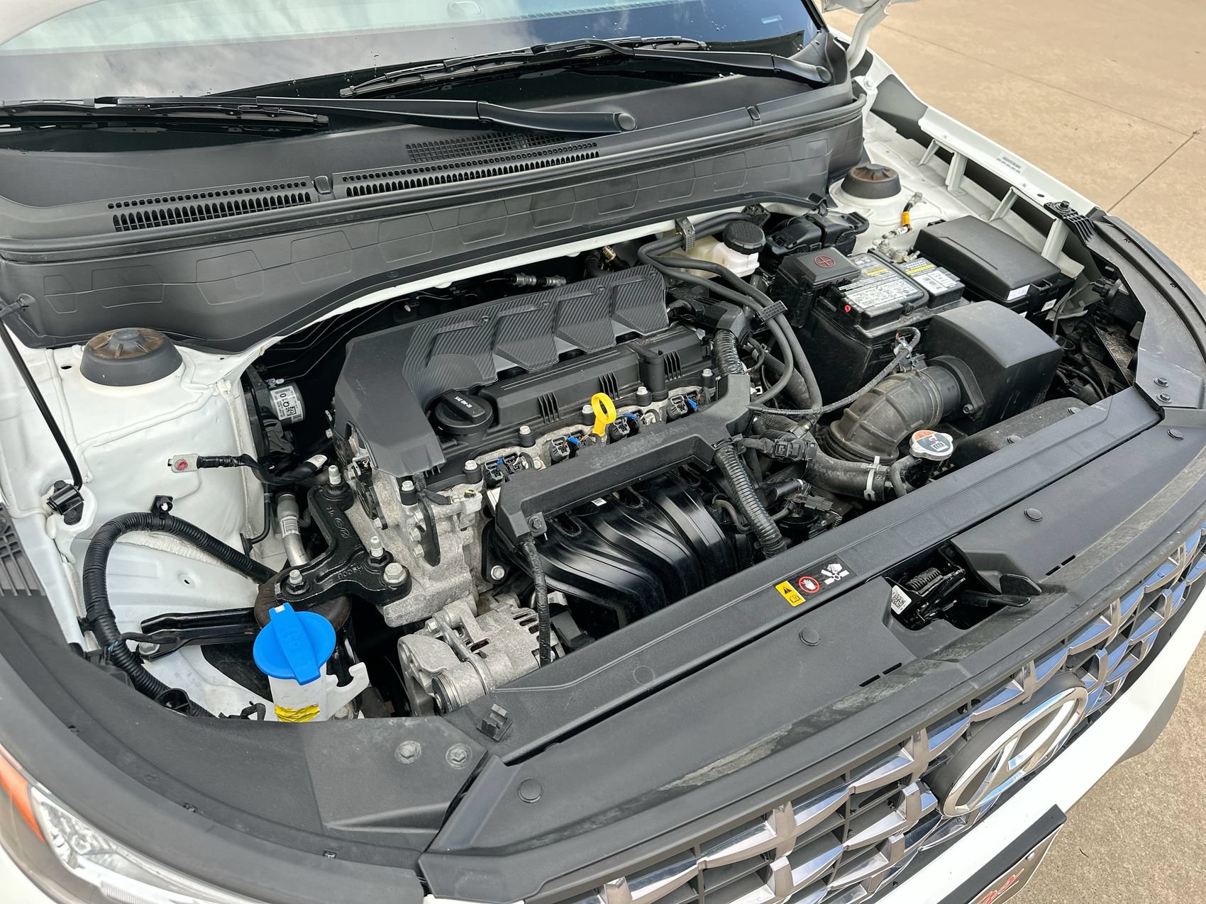 Used 2025 Hyundai Venue SEL FWD image 24