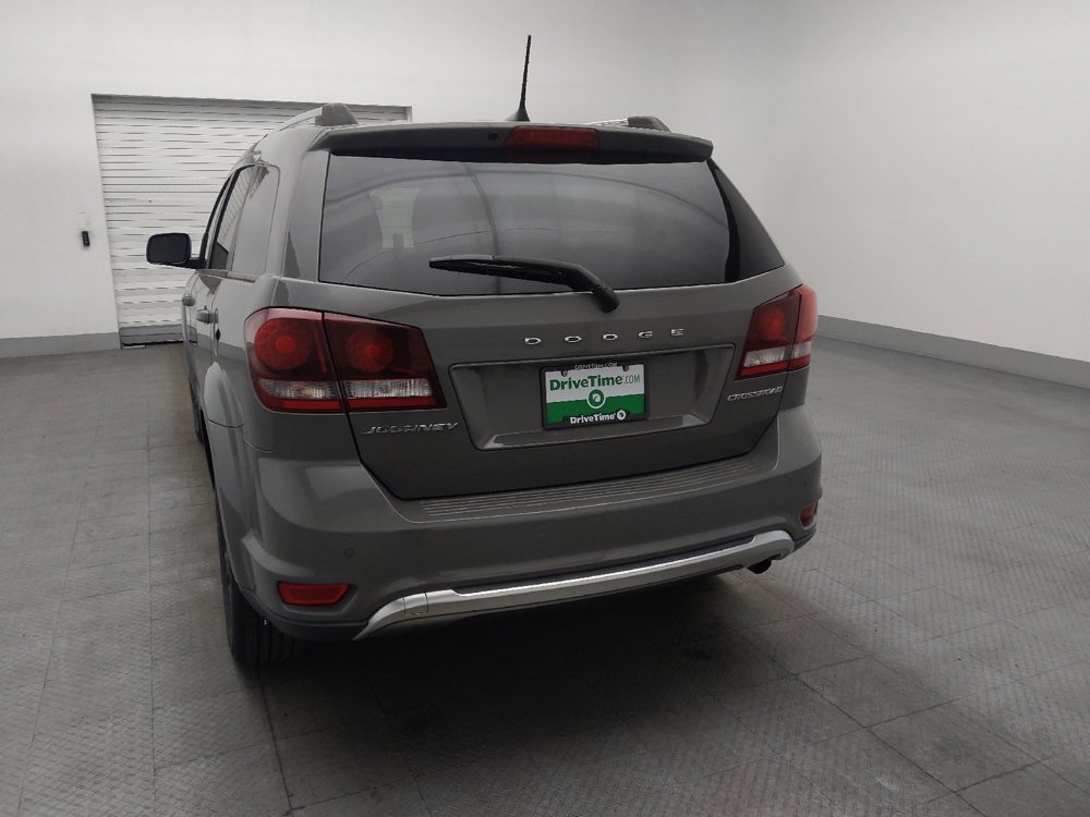 Used 2020 Dodge Journey Crossroad FWD image 6