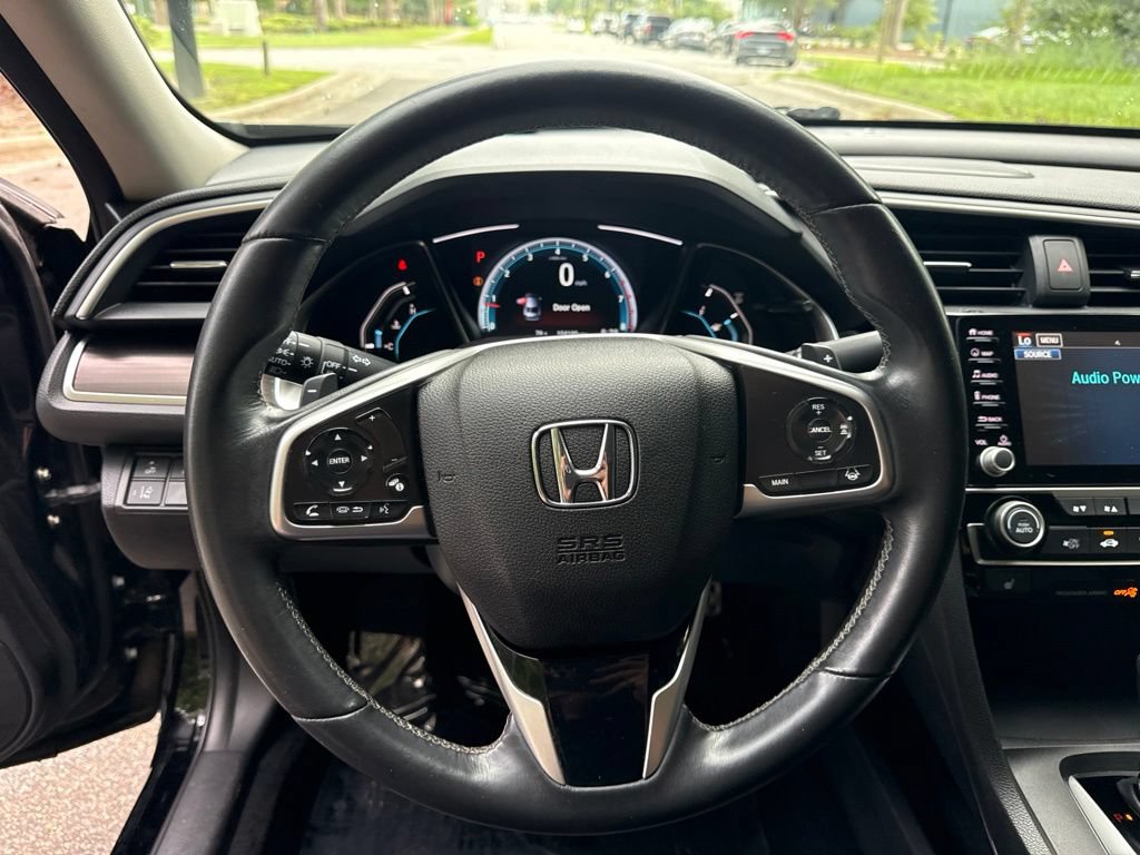 Used 2019 Honda Civic Touring image 18