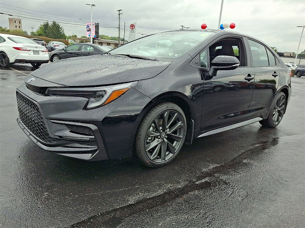 New 2026 Toyota Corolla SE image 3