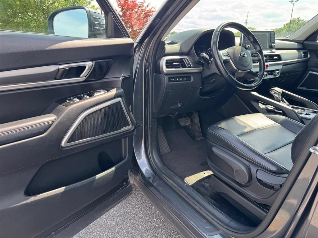 Used 2021 Kia Telluride LX AWD/4WD image 14