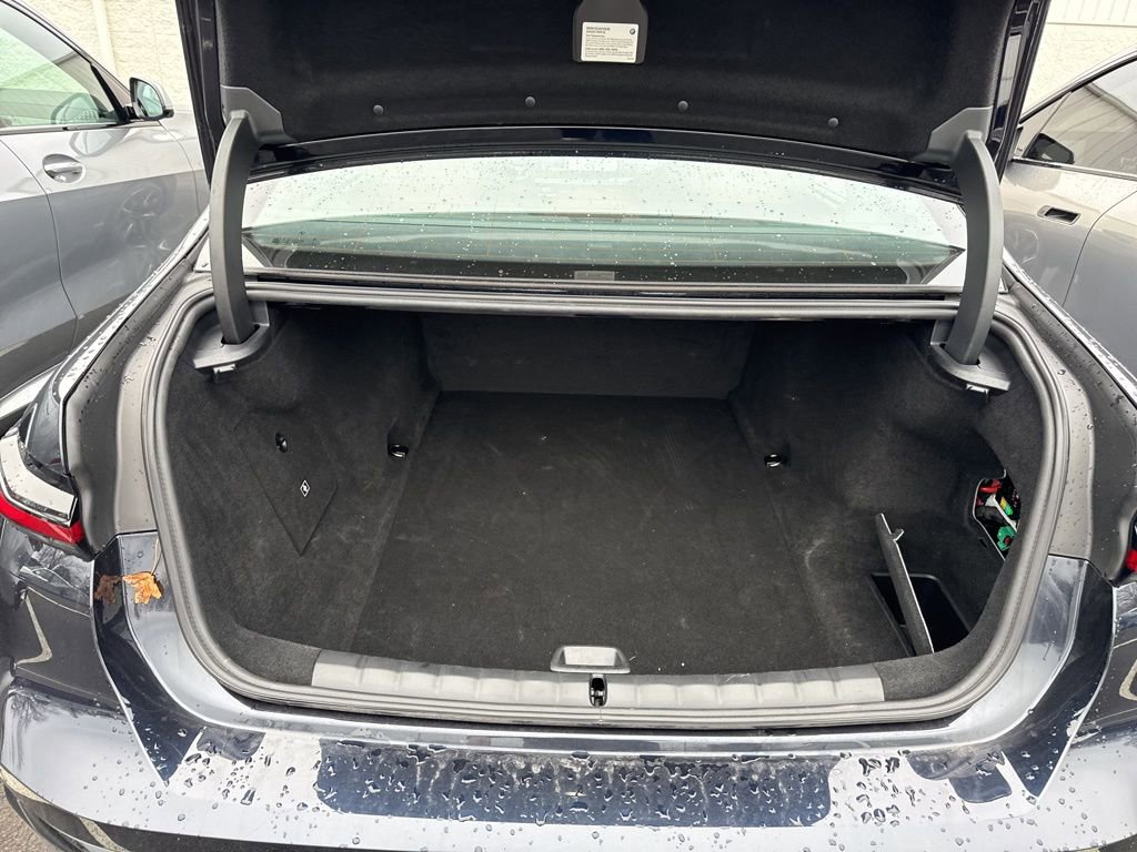 Used 2023 BMW i7 xDrive60 image 18