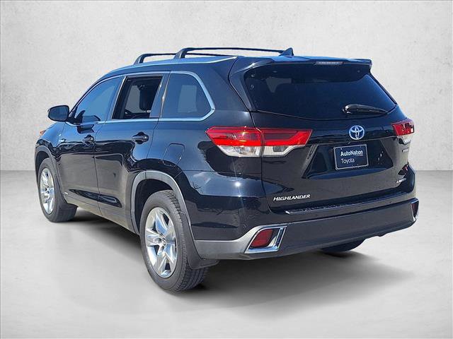 Used 2017 Toyota Highlander Limited AWD/4WD image 7