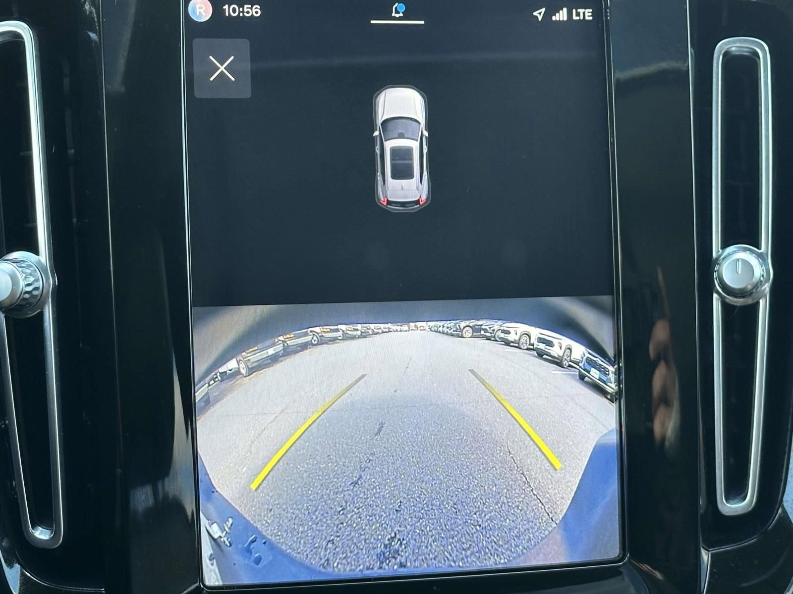 Used 2023 Volvo XC40 B5 Plus w/ Driver Assist Package image 11