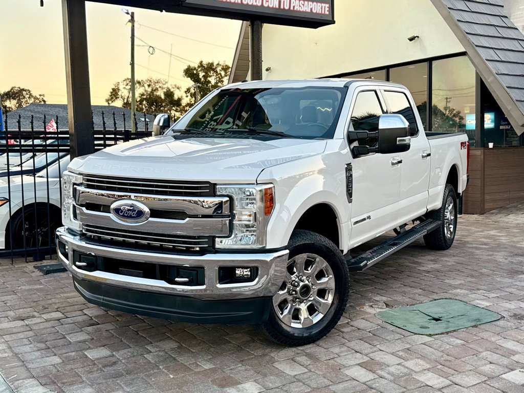 Used 2018 Ford F250 Lariat w/ Chrome Package image 1