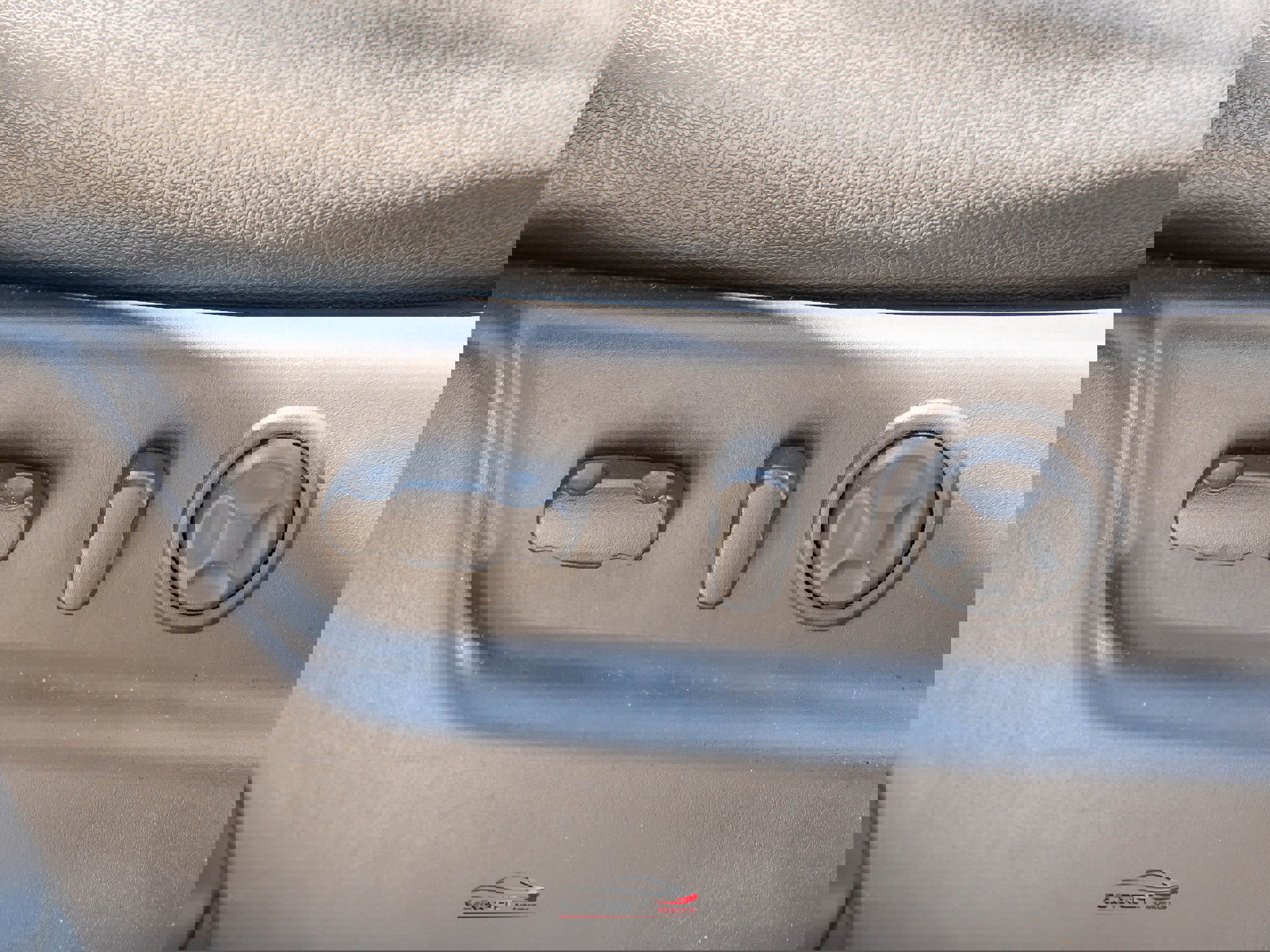 Used 2013 Chevrolet Avalanche LTZ image 37