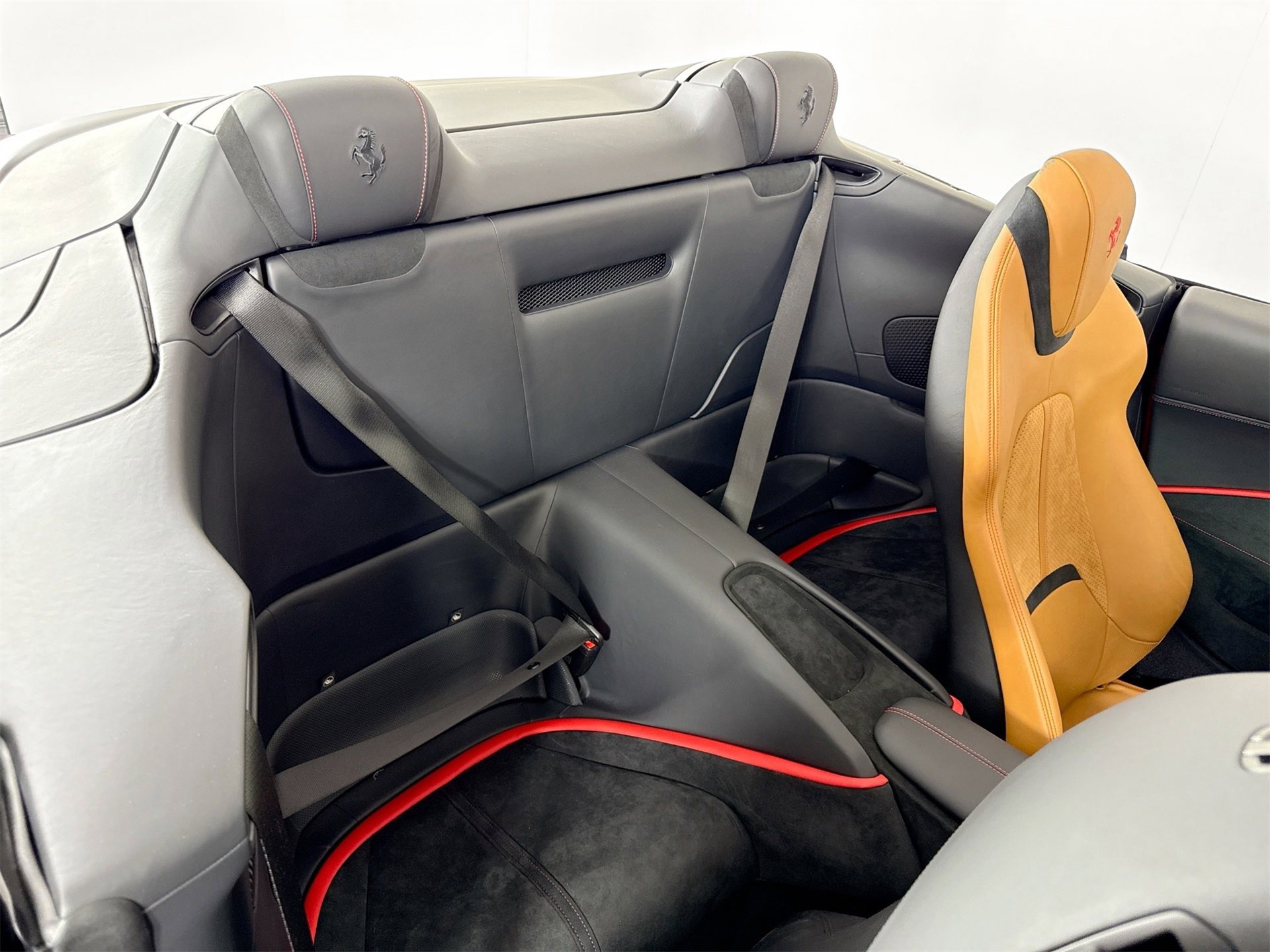 Certified 2024 Ferrari Roma Spider image 20