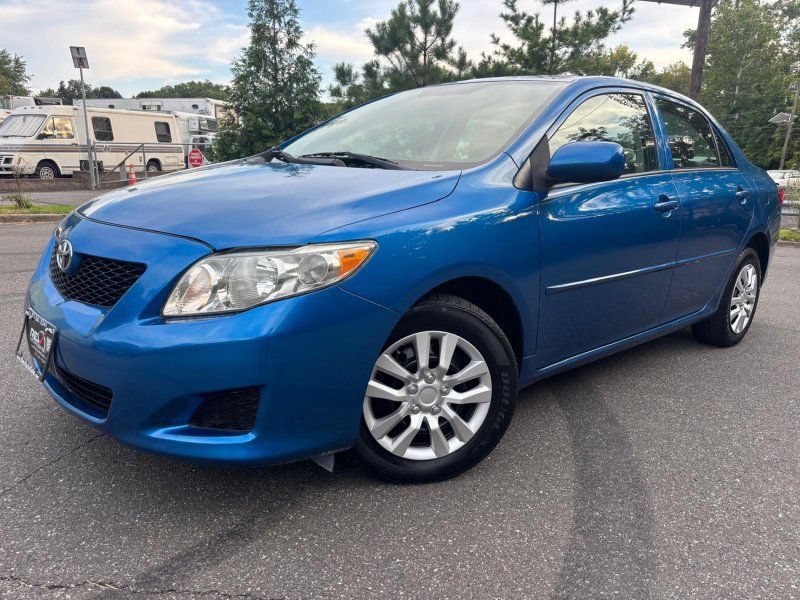 Used 2010 Toyota Corolla LE w/ All Weather Guard Pkg FWD image 1