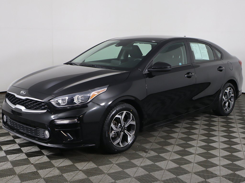 Used 2020 Kia Forte LXS FWD image 5