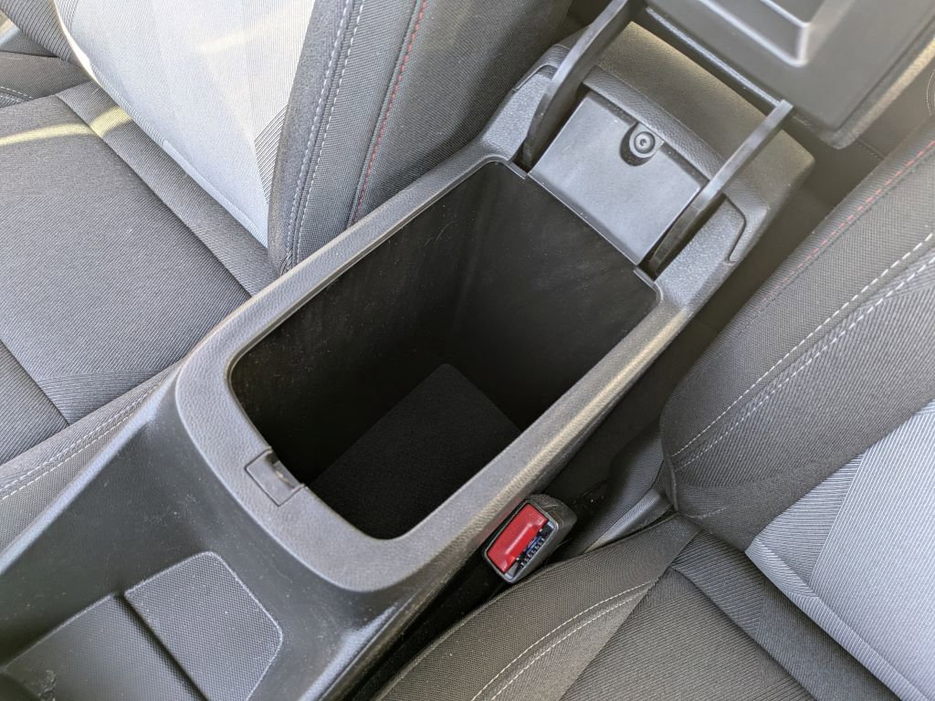 Certified 2025 Chevrolet Trax RS w/ Sunroof Package image 24