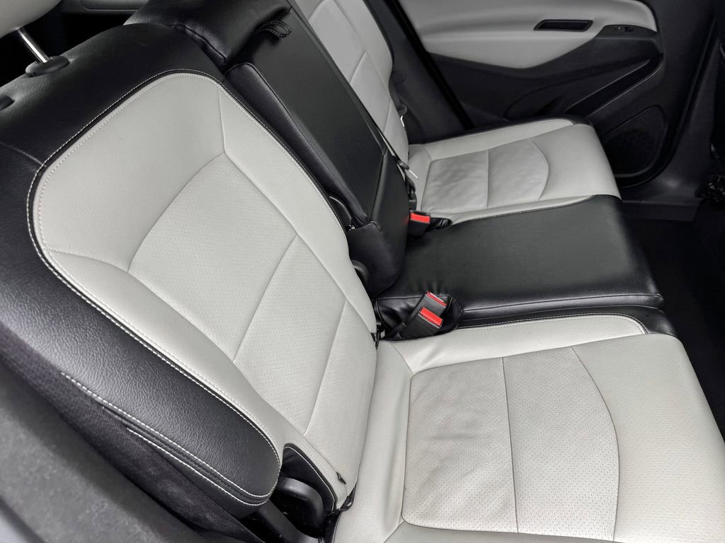 Used 2019 Chevrolet Equinox LS FWD image 25
