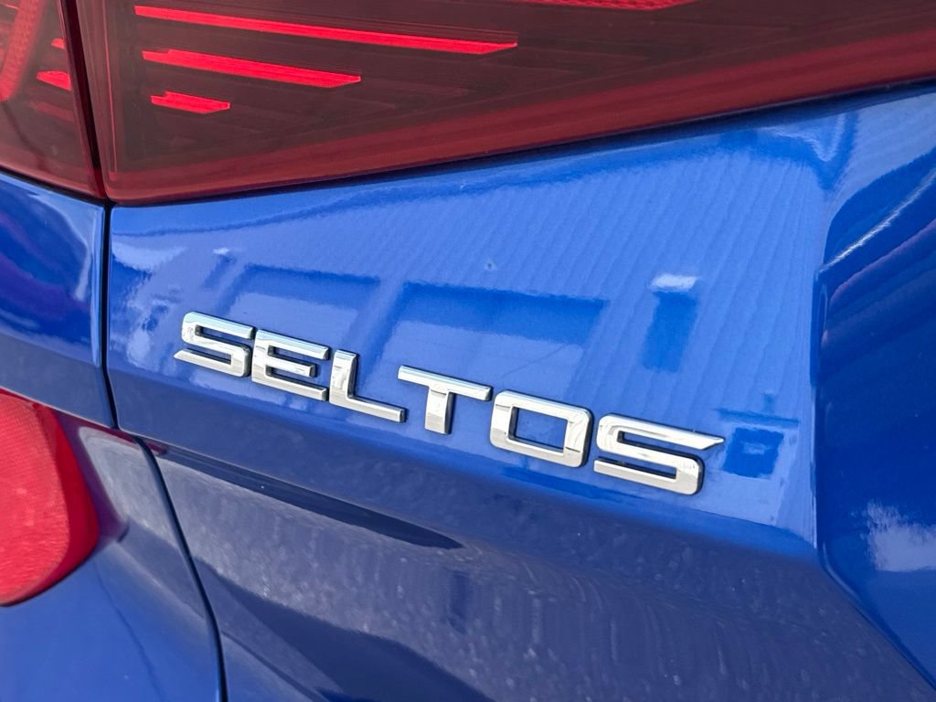Used 2021 Kia Seltos S AWD/4WD image 11
