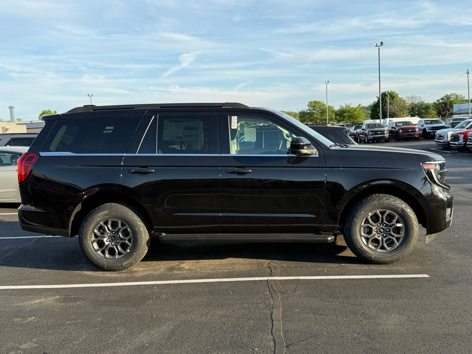 New 2026 Ford Expedition XL AWD/4WD image 9