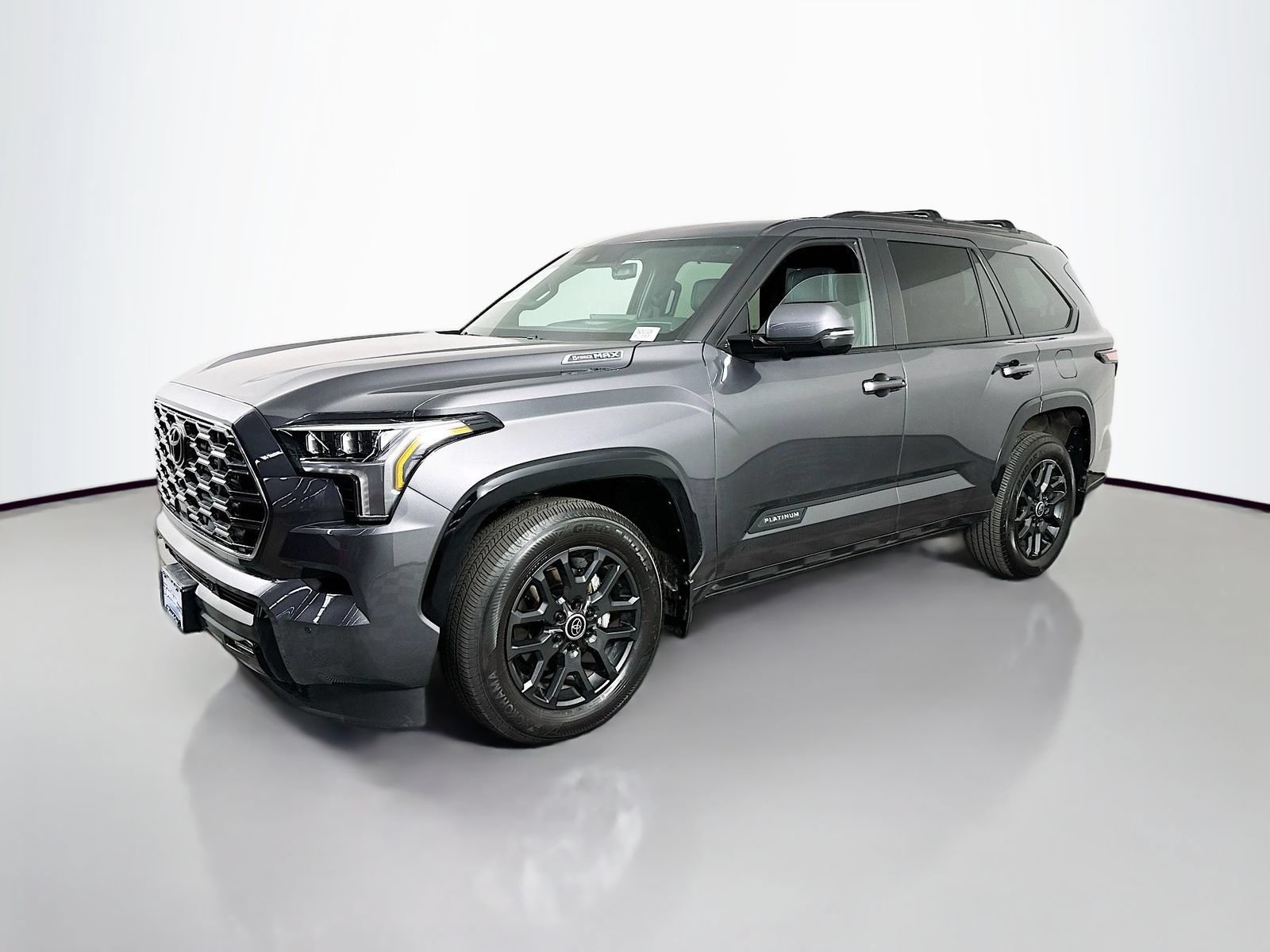Certified 2024 Toyota Sequoia Platinum AWD/4WD image 3