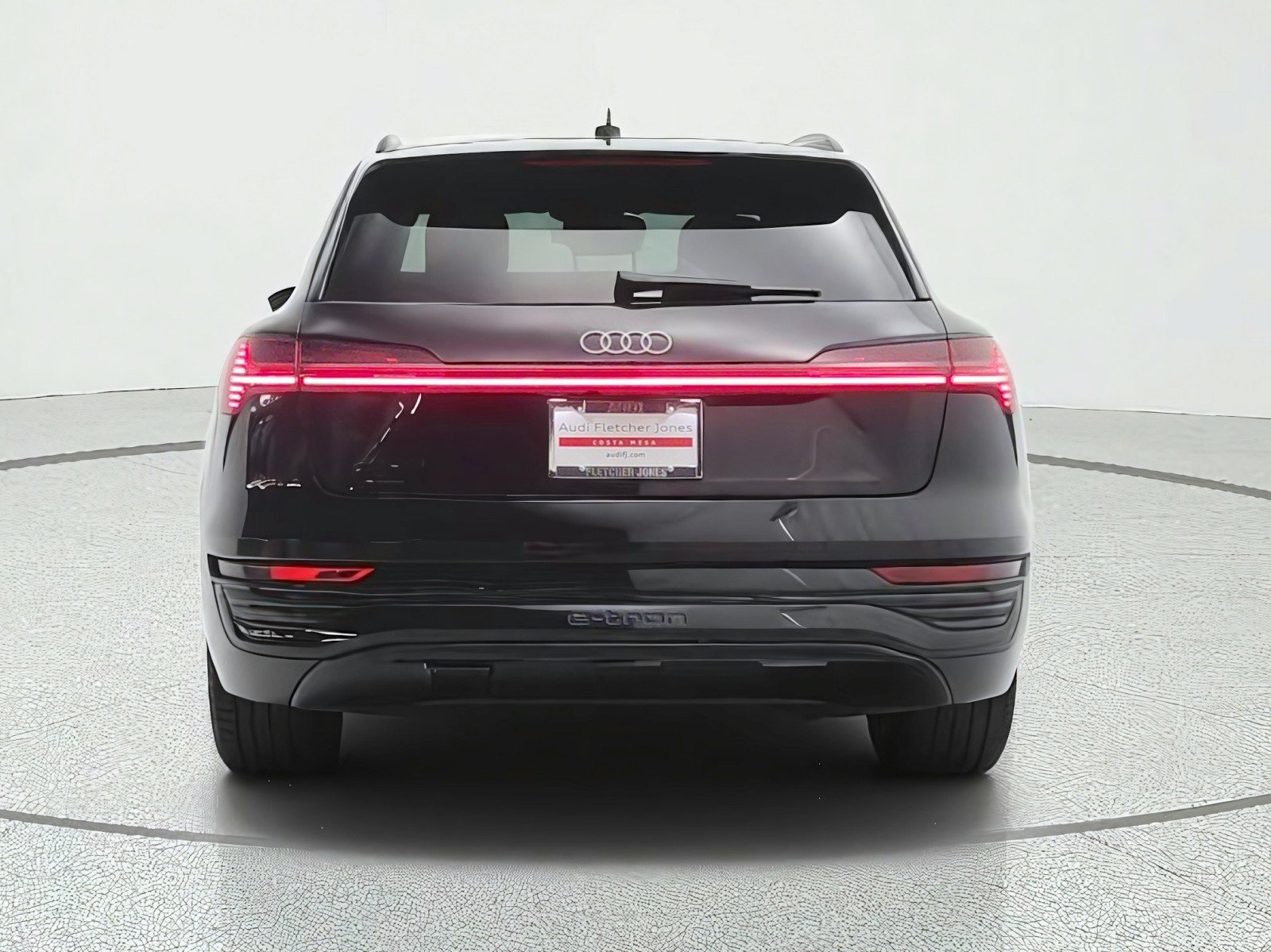 Used 2024 Audi Q8 e-tron Premium AWD/4WD image 6