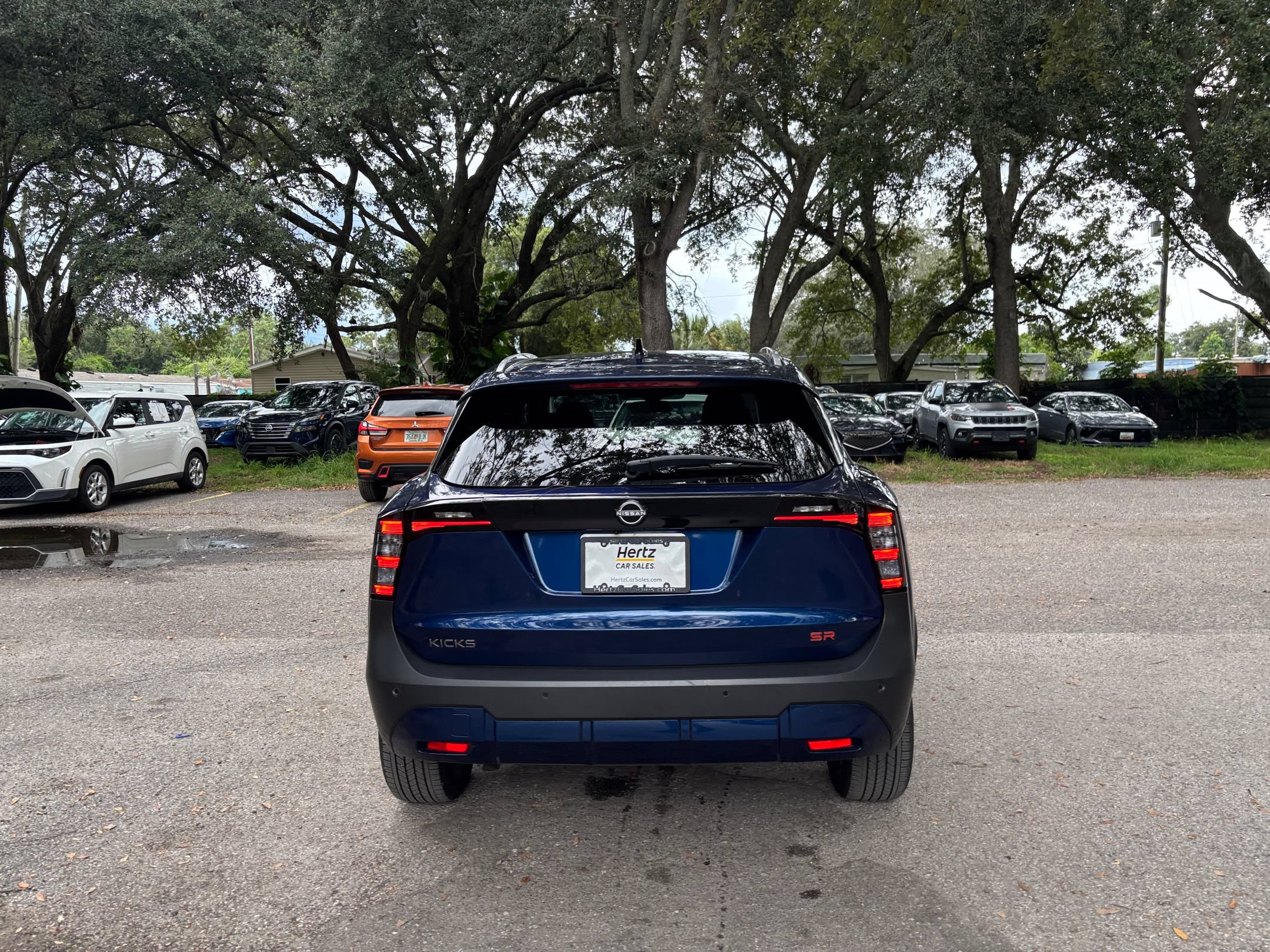 Used 2026 Nissan Kicks SR FWD image 15