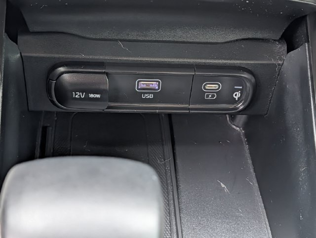 Used 2024 Kia Telluride S w/ S Sunroof Package FWD image 18