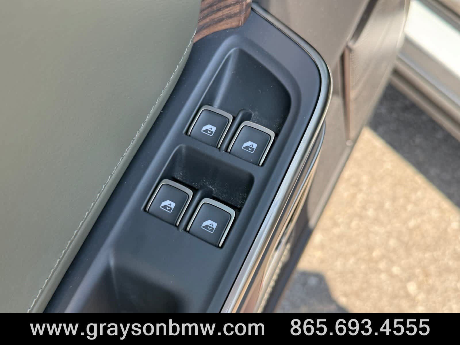 Used 2023 Rivian R1T Adventure AWD/4WD image 15