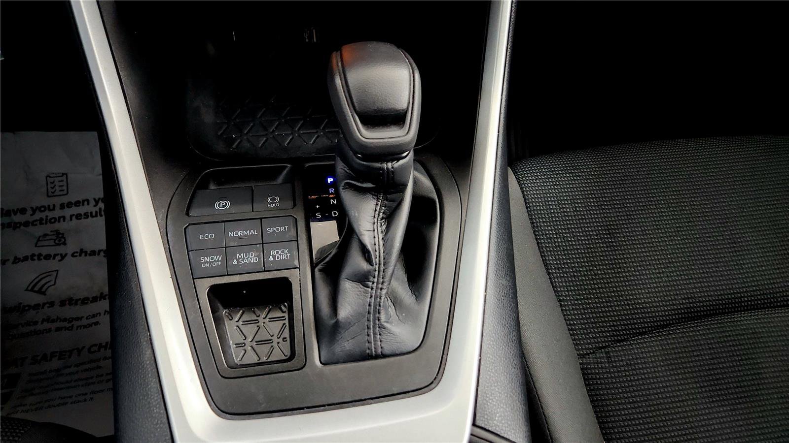 Certified 2023 Toyota RAV4 LE image 28