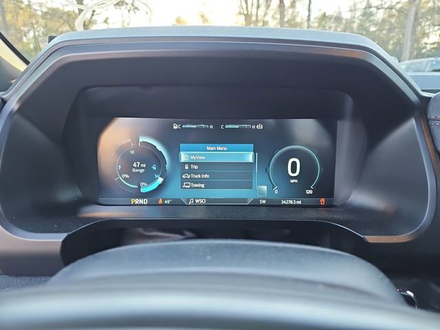 Used 2022 Ford F150 Lightning Lariat image 19