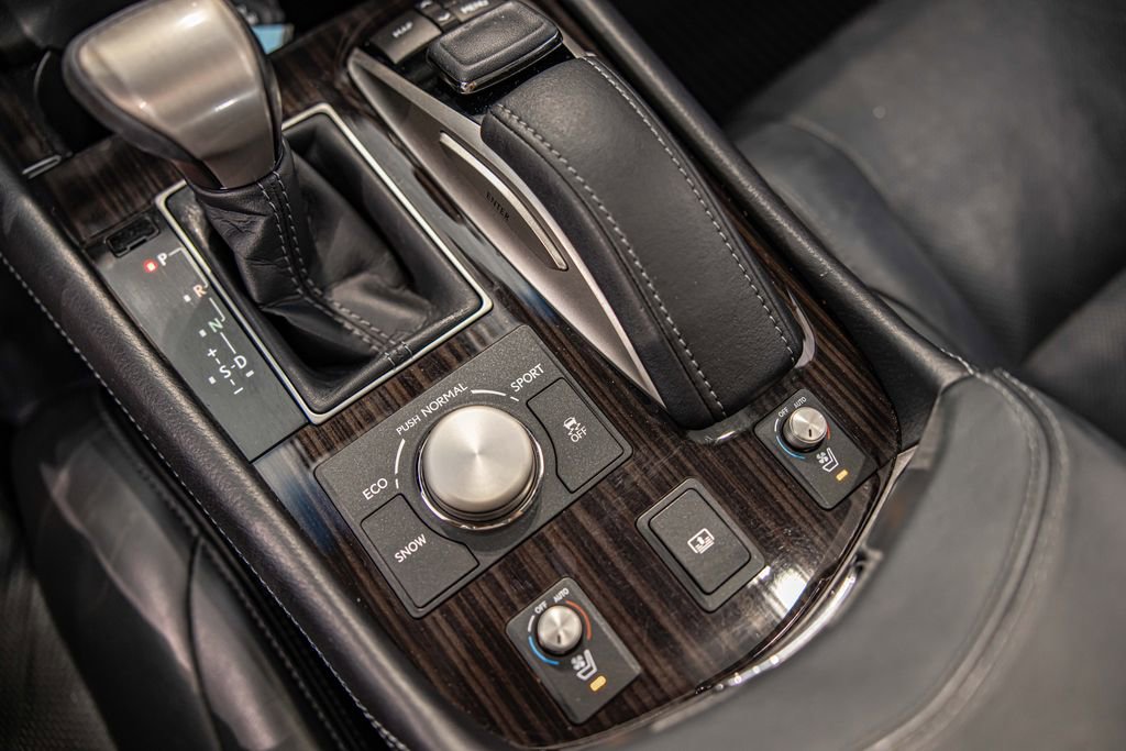 Used 2017 Lexus LS 460 AWD w/ Comfort Package image 32