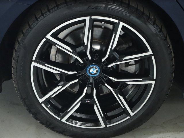 Certified 2023 BMW i4 eDrive40 w/ M Sport Package image 13