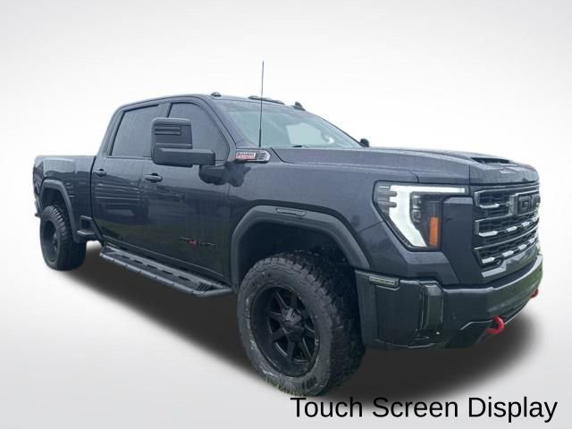 Used 2024 GMC Sierra 2500 AT4 w/ AT4 Preferred Package image 5