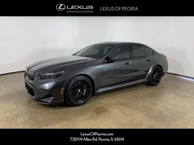 Used 2026 BMW M5 w/ Carbon Package AWD/4WD image 1