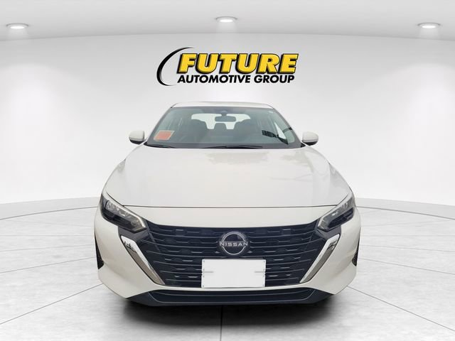 Used 2024 Nissan Sentra SV FWD image 2
