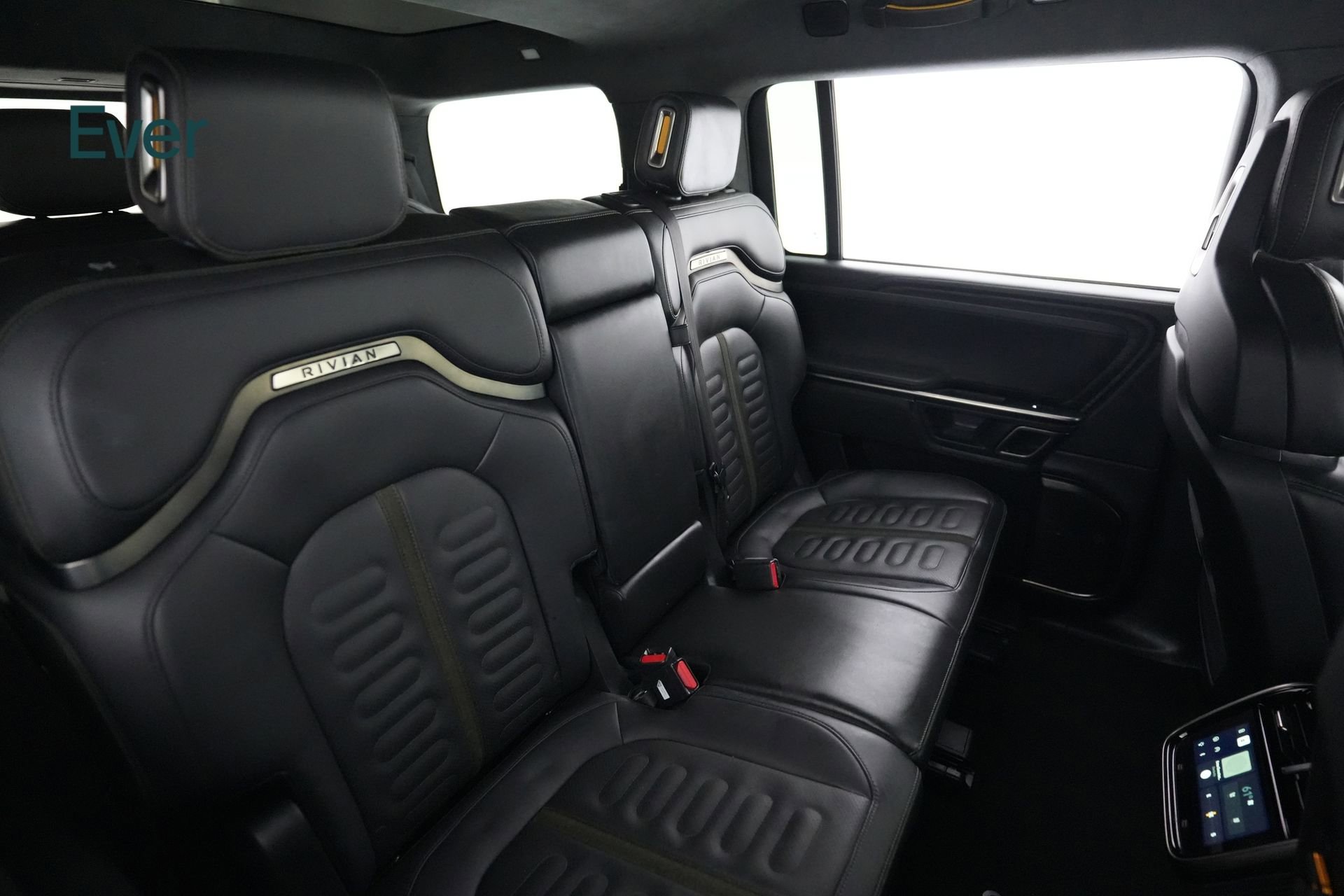 Used 2023 Rivian R1S Adventure AWD/4WD image 5