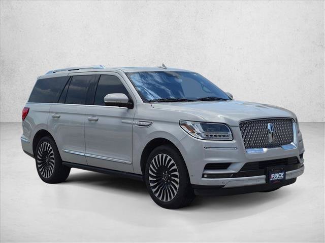 Used 2020 Lincoln Navigator Reserve w/ Equipment Group 208A Reserve RWD image 3