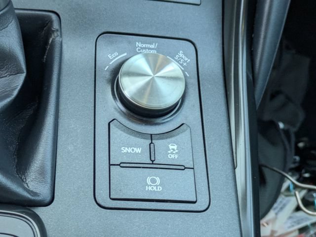 Used 2022 Lexus IS 350 F Sport w/ Dynamic Handling Package AWD/4WD image 18