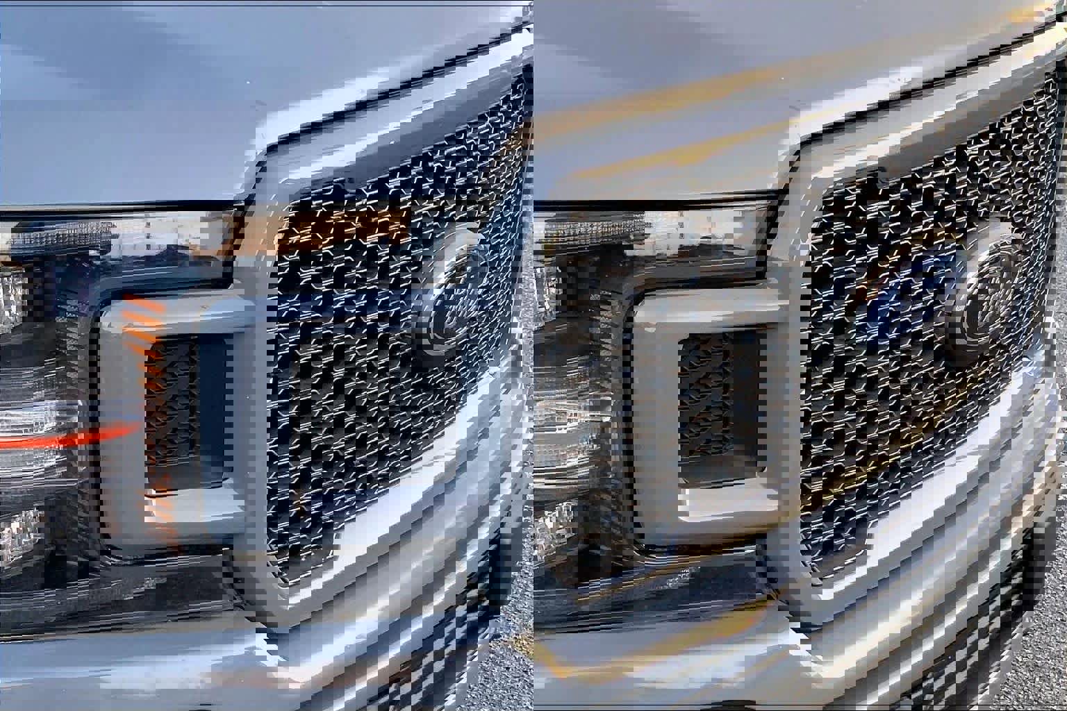 Used 2019 Ford F150 Lariat w/ Equipment Group 502A Luxury AWD/4WD image 29