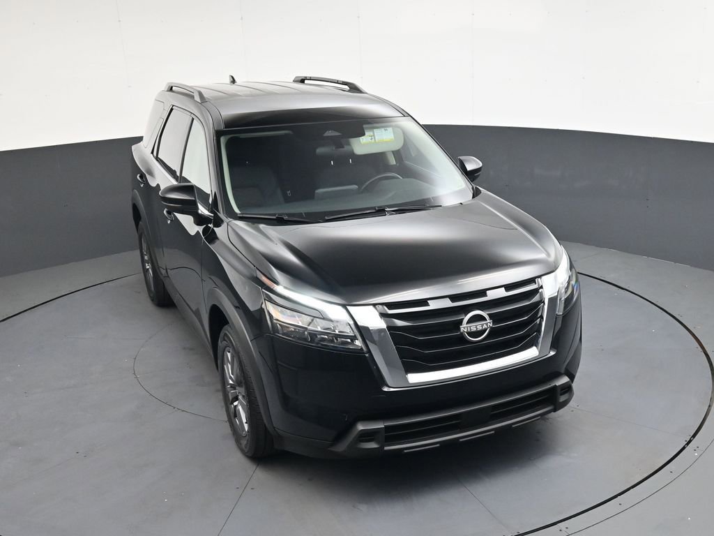 Used 2025 Nissan Pathfinder SV image 27