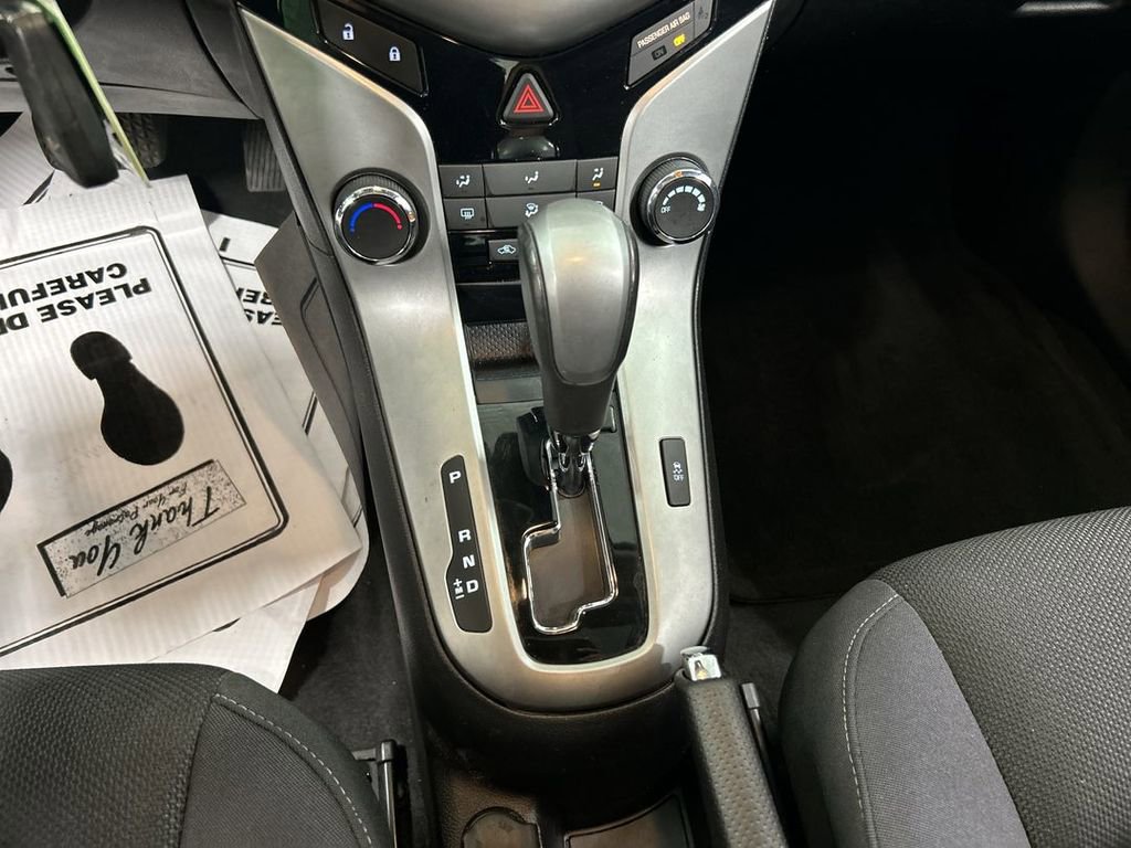 Used 2014 Chevrolet Cruze LT w/ All-Star Edition FWD image 17