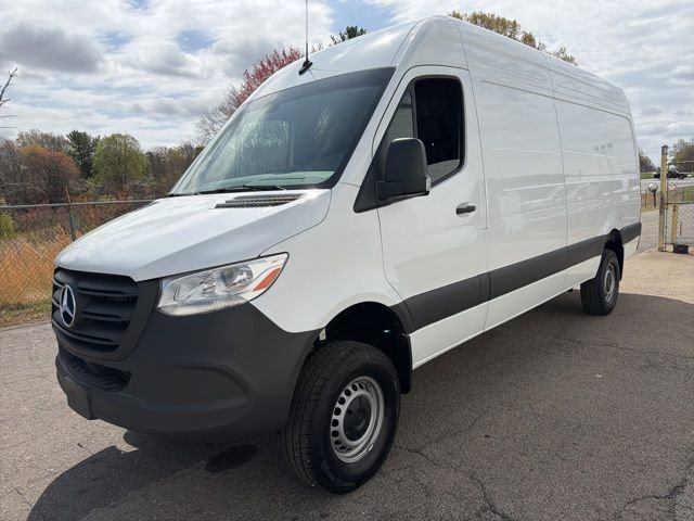 Used 2024 Mercedes-Benz Sprinter 2500 image 6
