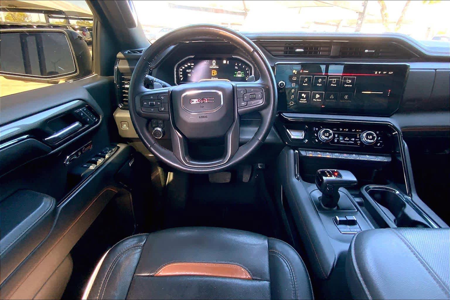 Used 2023 GMC Sierra 1500 AT4 w/ Technology Package AWD/4WD image 6