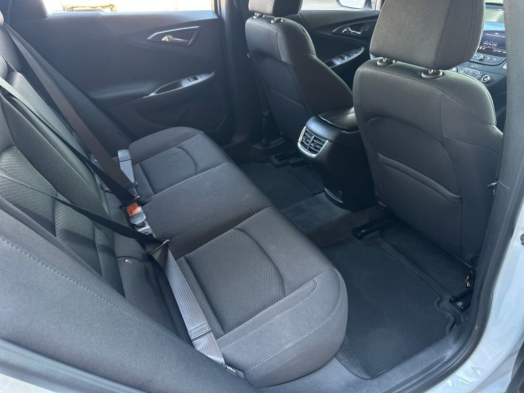 Used 2024 Chevrolet Malibu LT image 34