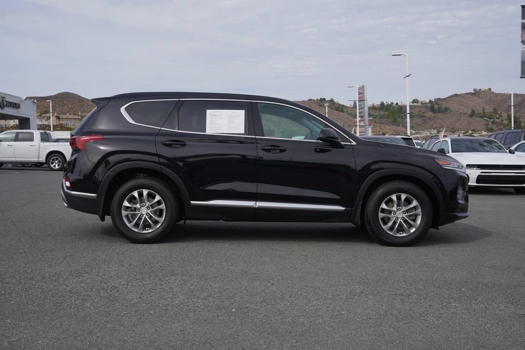 Used 2020 Hyundai Santa Fe SE FWD image 3